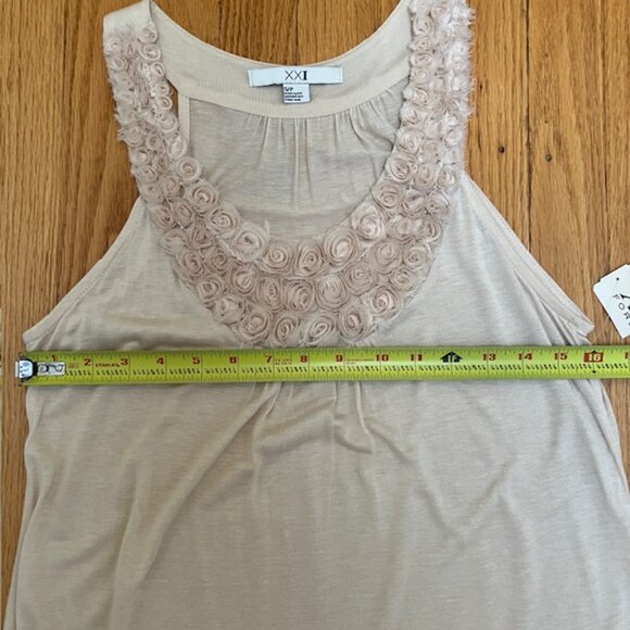 NWT Forever 21 Cream colored rosette tank top S - Picture 4 of 6